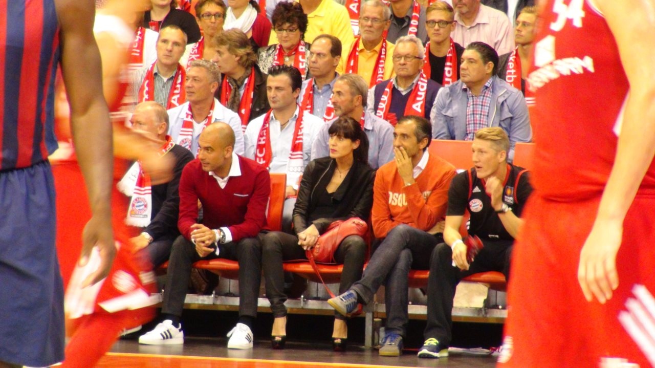 Μπαρτσελόνα: Η νίκη επί της Μπάγερν με... Γκουαρντιόλα (photos+videos)