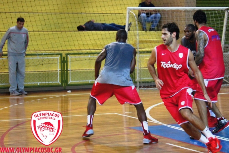 Ολυμπιακός: Η προπόνηση στη Βραζιλία (photos+videos)