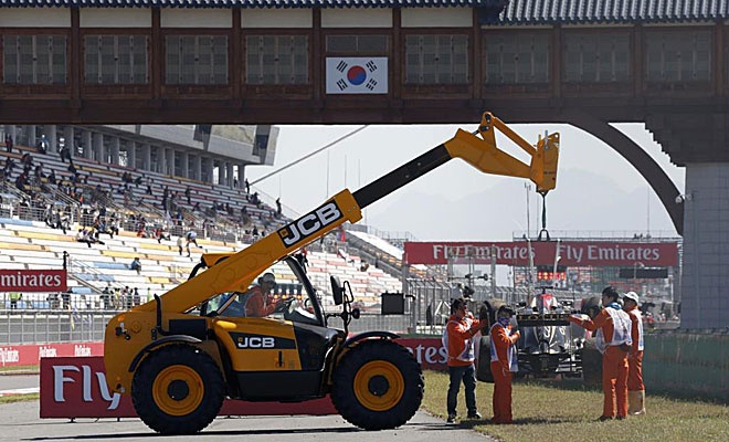 Λότους: Το τρακάρισμα του Ραϊκόνεν (photos+video)