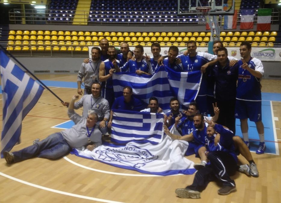 «Χρυσή» Ελληνική Αστυνομία (photos)