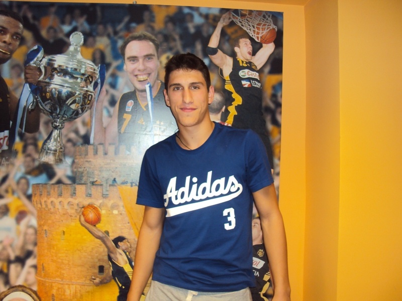 Άρης: Λαρεντζάκης... τριετίας! (photos)