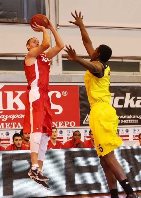 Ολυμπιακός: Άνετη πρόκριση στα Ιλίσια (photos)