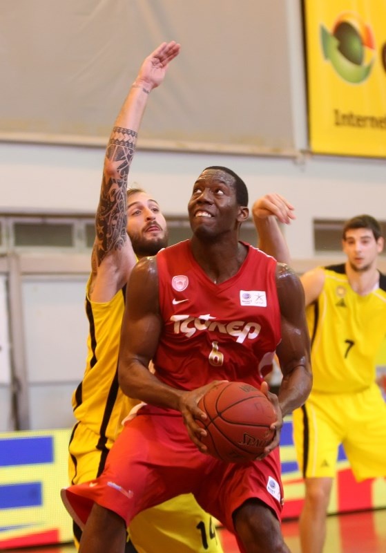 Ολυμπιακός: Άνετη πρόκριση στα Ιλίσια (photos)