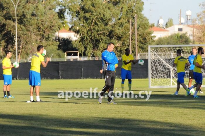 ΑΠΟΕΛ: Ανακοίνωσε Δώνη (photos+videos)