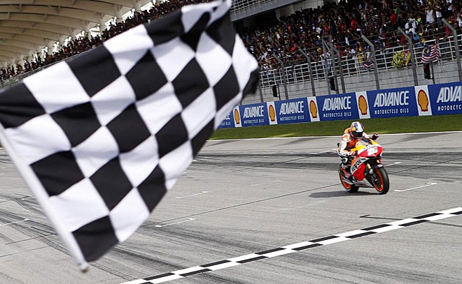 Moto GP: Η νίκη του Πεδρόσα στη Σεπάνγκ (photos+video)