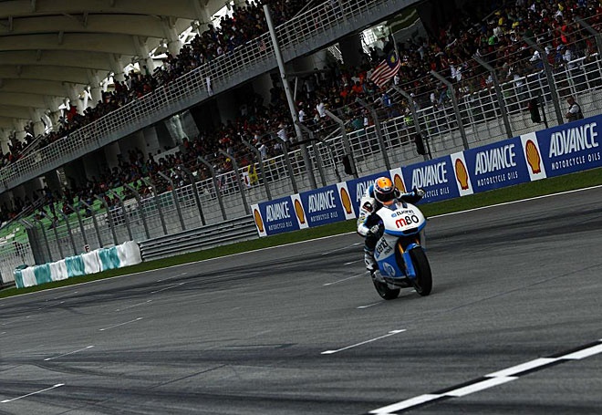 Moto GP: Η νίκη του Πεδρόσα στη Σεπάνγκ (photos+video)