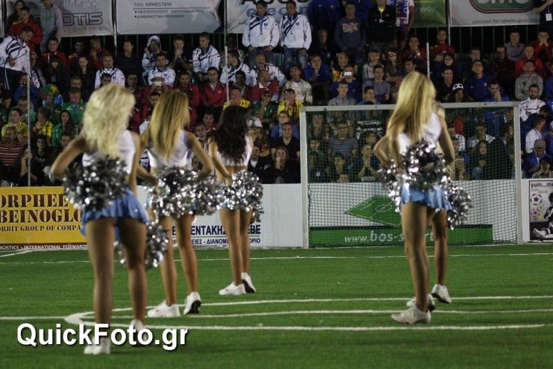 Στο θρόνο της η Ρουμανία στο miniEURO 2013! (photos)