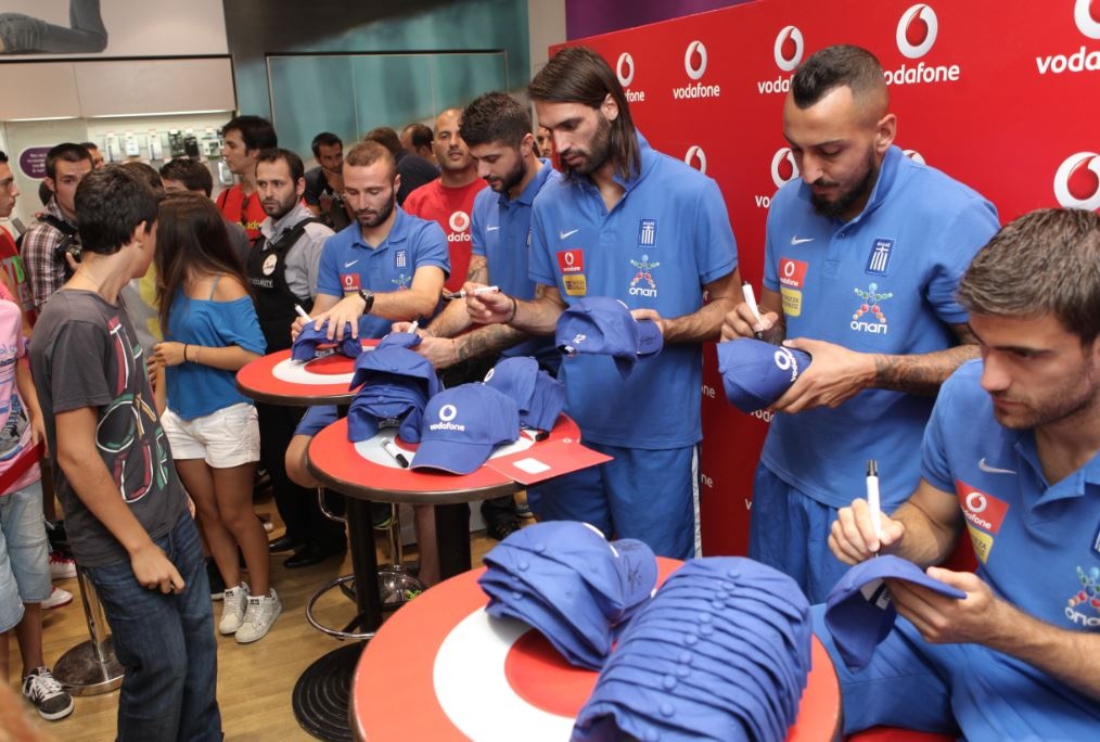 H Vodafone σας στέλνει στο Ελλάδα - Λιχτενστάιν (photos+video)
