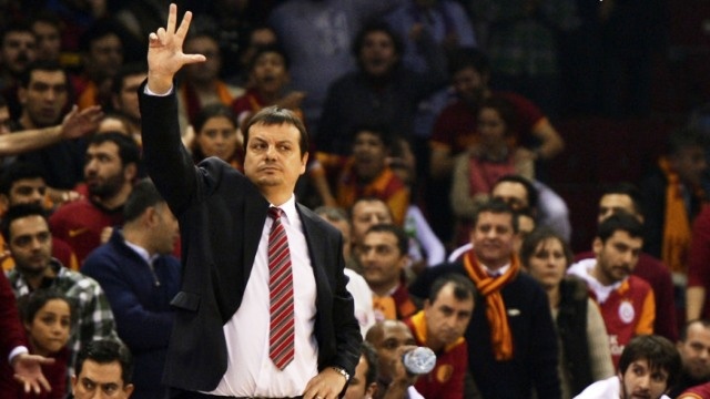 Αταμάν στο Onsports: «Φίλοι μας οι Ολυμπιακοί!» (photos+videos)