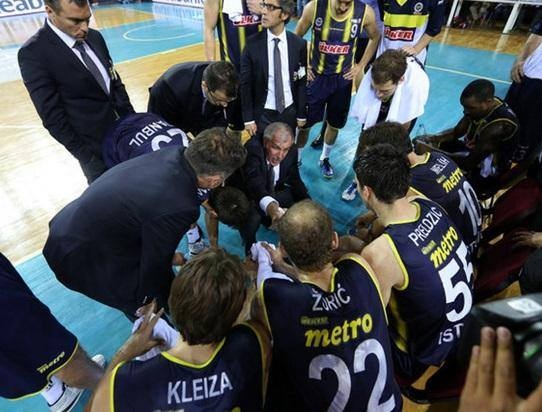 Α’ όμιλος Ευρωλίγκας: Η… κόντρα Μεσίνα - «Ζοτς» και ο… Παπανικολάου (photos+videos)