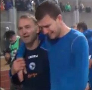 Στους δρόμους η Βοσνία! (photos+videos)