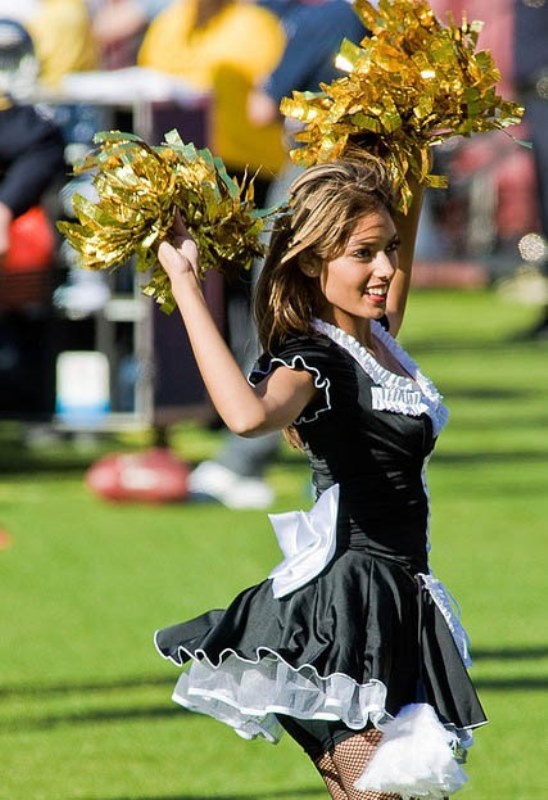 NFL: Οι ανήσυχες τσιρλίντερ (photos)