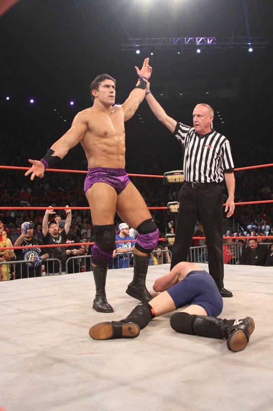 TNA Impact Wrestling: Πρωταθλητής ο AJ Styles (photos+videos)