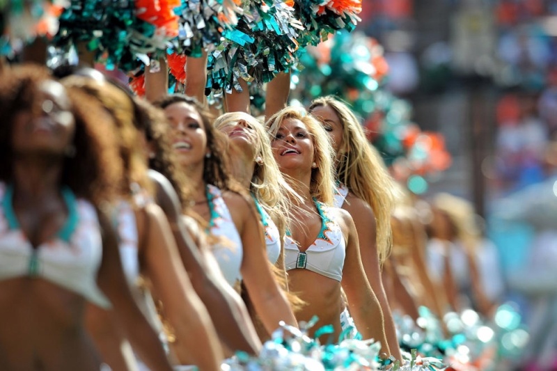 NFL: Οι Cheerleaders της 7ης αγωνιστικής (photos)
