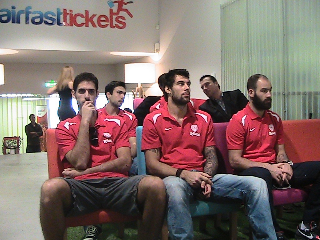 Ολυμπιακός: «Μαζί προς την κορυφή» (videos+photos)