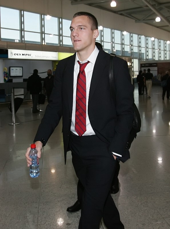 Ολυμπιακός: Η αναχώρηση για Λισαβόνα (photos)