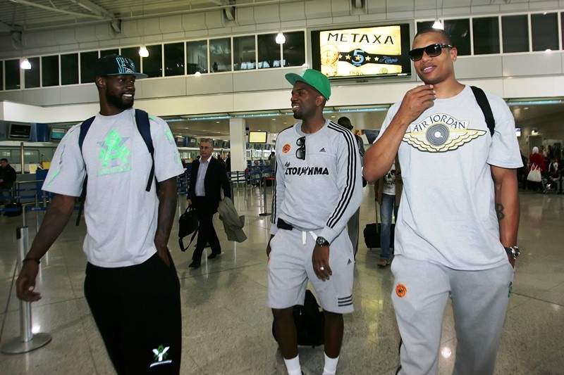 Παναθηναϊκός: Με χαμόγελα στην Κύπρο (photos)