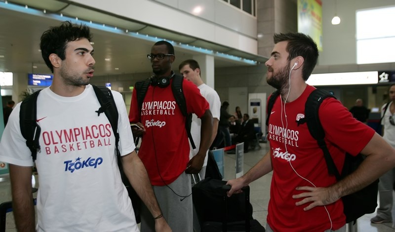 Ολυμπιακός: Αναχώρησε για το «διπλό» (photos)