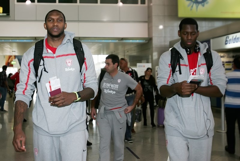 Ολυμπιακός: Αναχώρησε για το «διπλό» (photos)