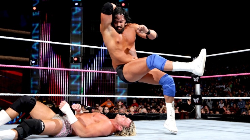 Main Event: Μερική εκδίκηση από Rollins (photos+videos)