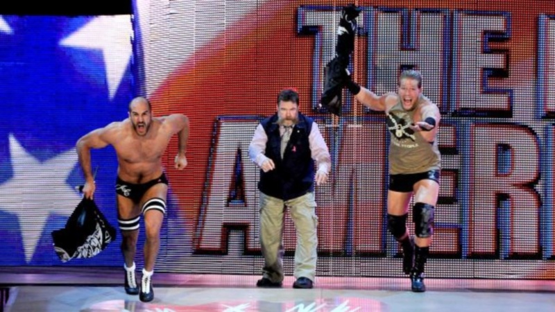 Main Event: Μερική εκδίκηση από Rollins (photos+videos)