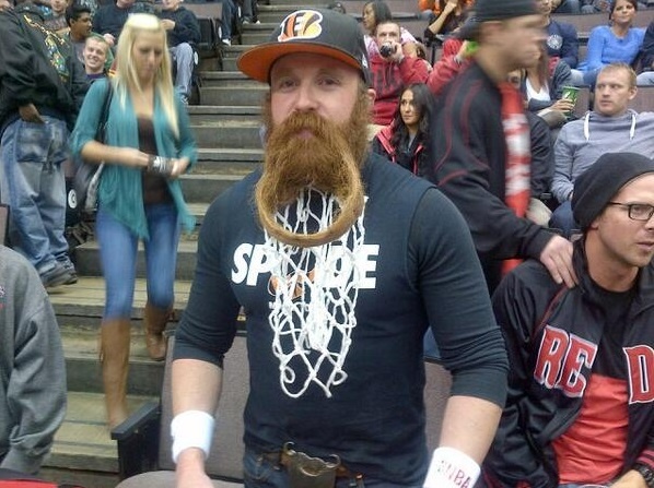 Δεν… υπάρχει: Μούσι… μπασκέτα από οπαδό! (photo)