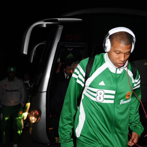 Παναθηναϊκός: Η άφιξη στο «Τάσσος Παπαδόπουλος - Ελευθερία» (photos)