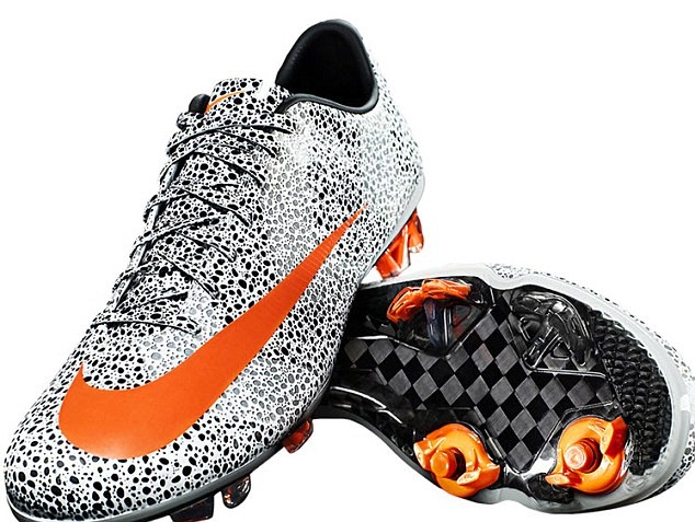 Τα πιο extreme ποδοσφαιρικά παπούτσια (photos)