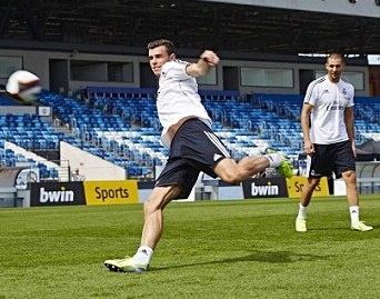 Ρεάλ Μαδρίτης: Ντρίμπλα με τα… οπίσθια! (photos+video)