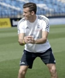 Ρεάλ Μαδρίτης: Ντρίμπλα με τα… οπίσθια! (photos+video)