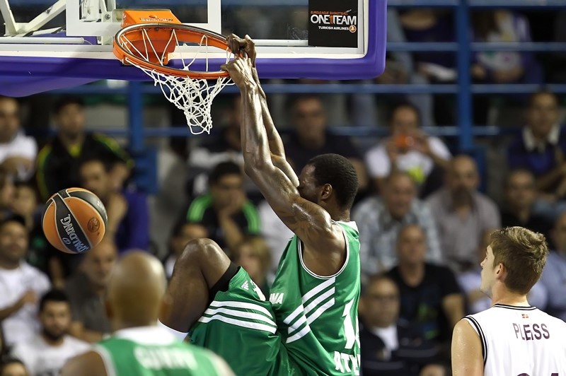 Παναθηναϊκός: Ευχές σε Γκιστ (photos+video)