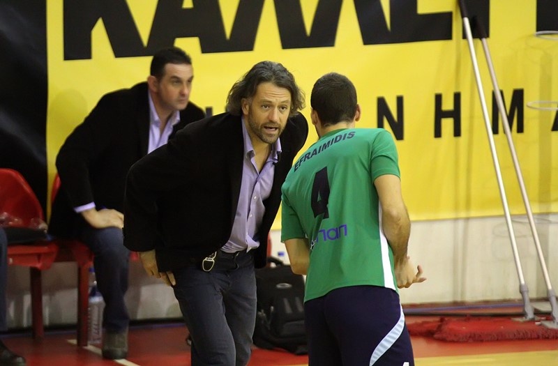 Λαμία: Έβγαλε... άσους στην Αγυά (photos)