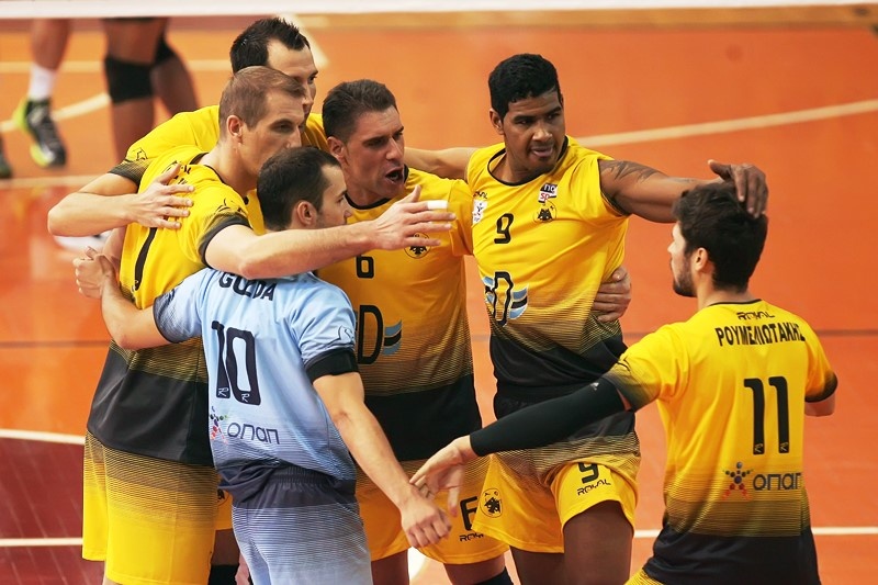 Εύκολα η ΑΕΚ, 3-0 τον Παναθηναϊκό