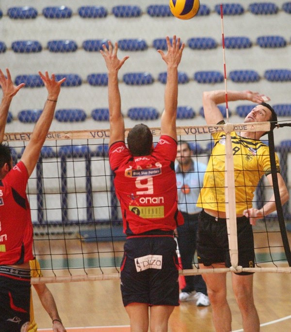 Φοίνικας Σύρου: Μετά τον Ολυμπιακό νίκησε και τον Άρη! (photos)