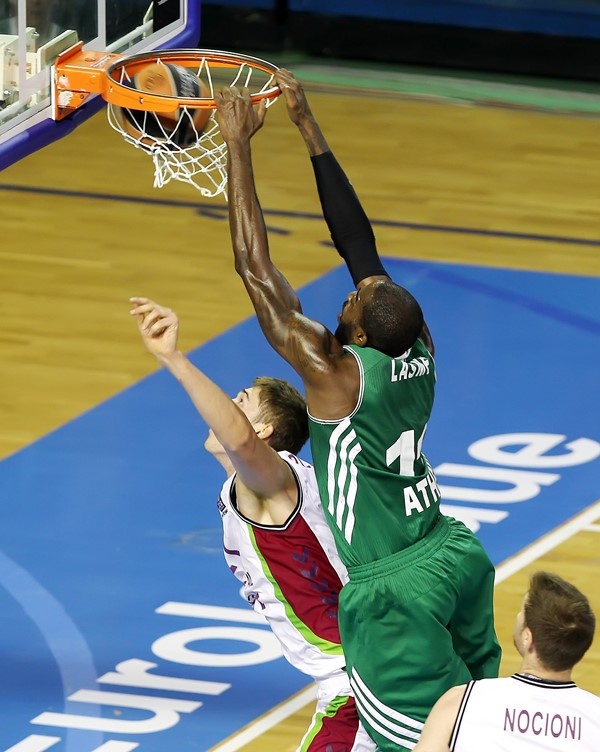 Παναθηναϊκός: «Γκρέμισαν» την μπασκέτα! (photos+video)