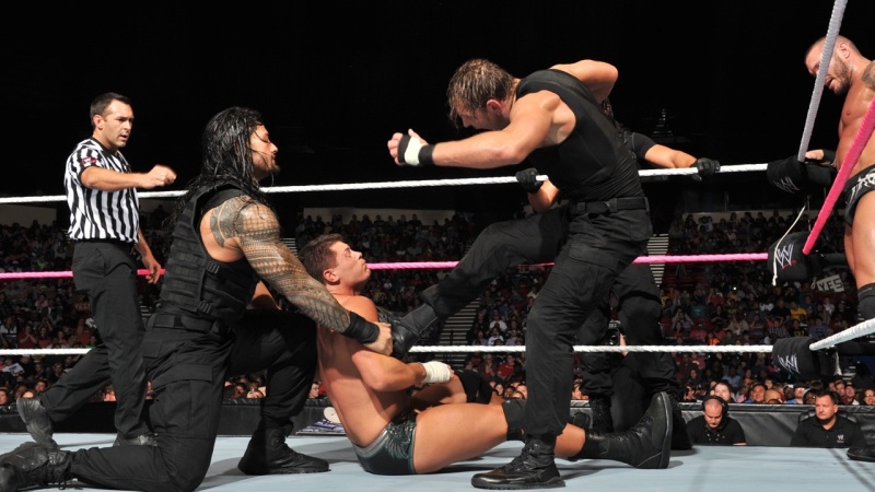 SmackDown: Στο Hell in a Cell με γιορτή (photos+videos)