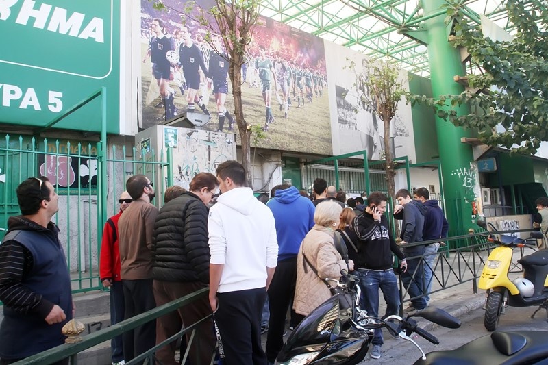 Παναθηναϊκός: Παρέλαση στη Λεωφόρο για τα εισιτήρια (photos)