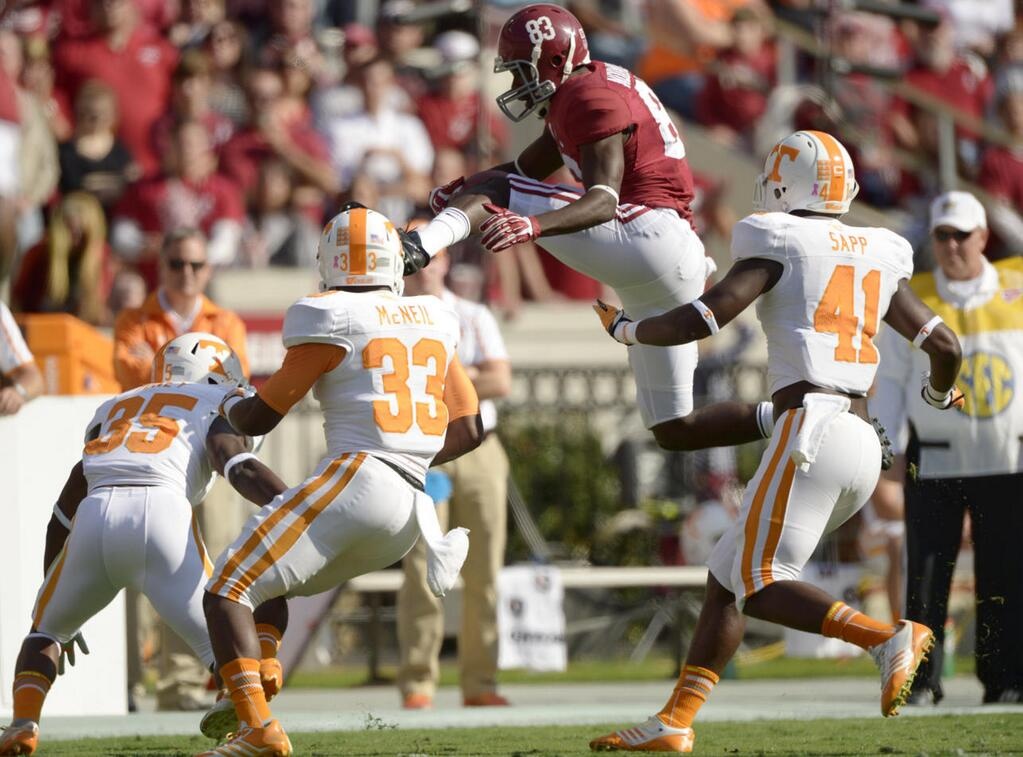 Twitter: Το φιλί στο στόμα στον Μουρίνιο, ο καπνός του Φέτελ και το… μωρό του Φάμπρεγας (photos)