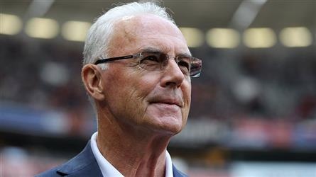 Μπεκενμπάουερ: «Έρχονται… εξωγήινοι για να παίξουν ποδόσφαιρο!» (photos+video)