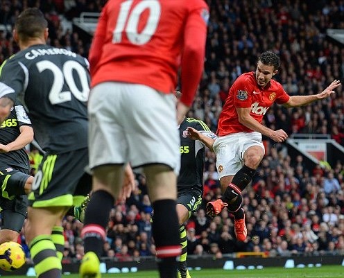 Μάντσεστερ Γιουνάιτεντ: «Βρικολάκιασε» ο φαν Πέρσι! (photos+videos)