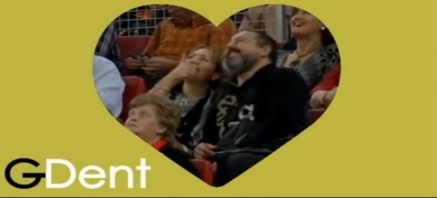 Λαμποράλ Κούτσα: Τα καυτά φιλιά στην «Μπουέσα Αρίνα» (photos+video)