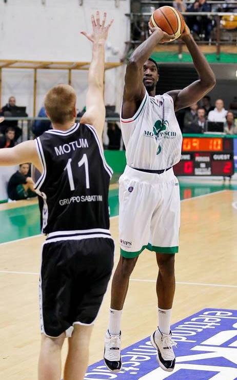 Σιένα: Εξιλέωση με Μπολόνια (photos+video)