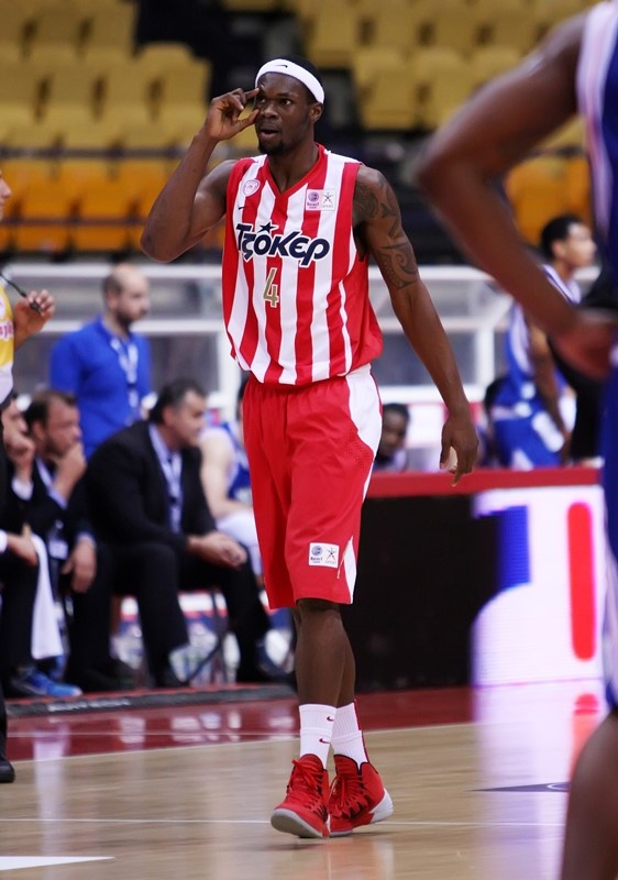 Ολυμπιακός: Χαρούμενος για Τζαβάι ο Πέτγουεϊ (photos+videos)