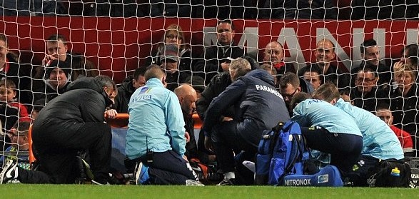 Μάντσεστερ Γιουνάιτεντ - Νόριτς: Ο... άσχημος τραυματισμός του Σνόντγκρας (photos+video)