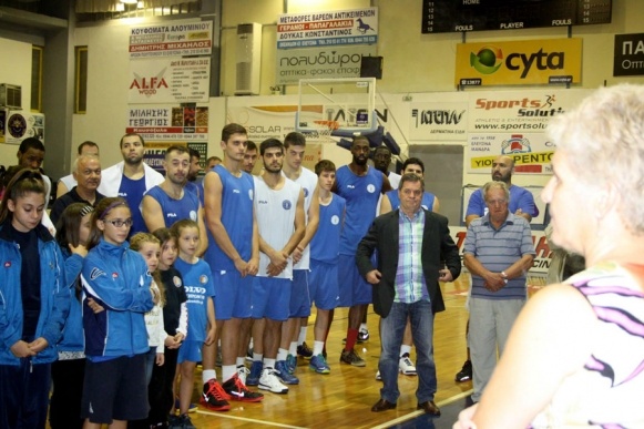 Πανελευσινιακός: Ξόρκισε το… κακό μάτι (photos)