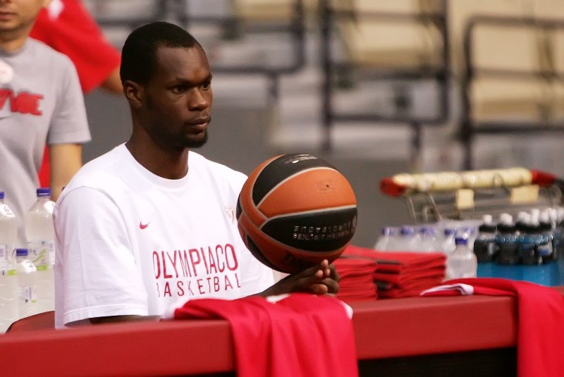 Ολυμπιακός: Με Πέτγουεϊ στη Ρόδο (photos)