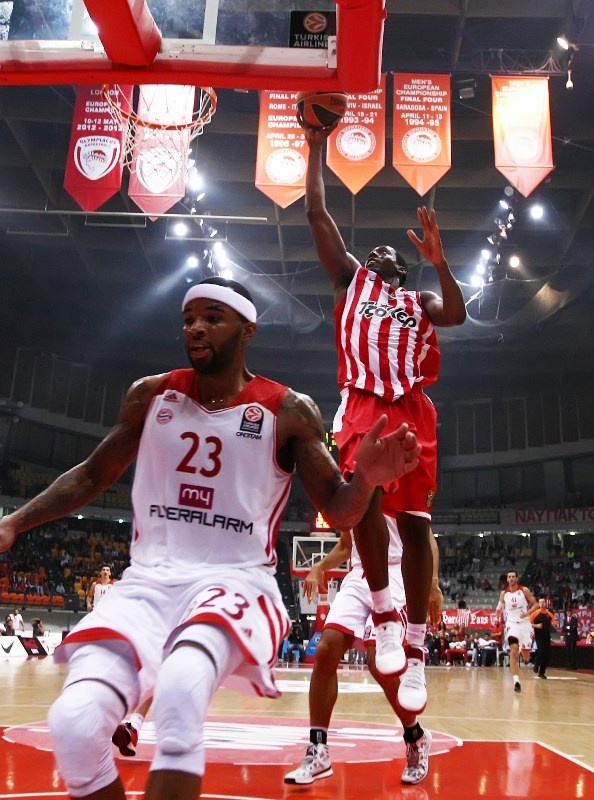 Ολυμπιακός: MVP o Ντάνστον (photos)