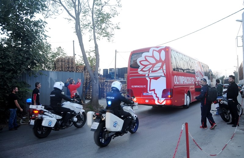 Ολυμπιακός: Η αναχώρηση από του Ρέντη (photos)