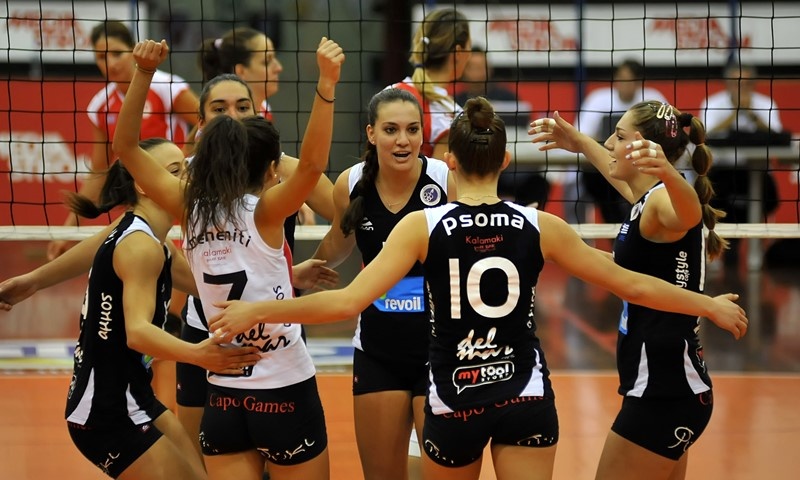 Ολυμπιακός: Τα κλικ της νίκης με Μαρκόπουλο (photos)