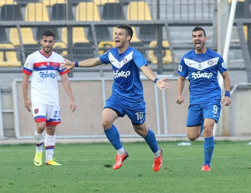 Ματσάρα με Καλλονή... ανατροπής (video+photos)